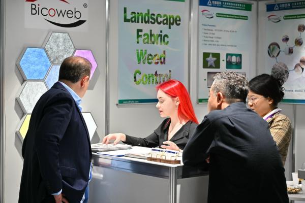 На выставке Tech-textile Крокус-Экспо