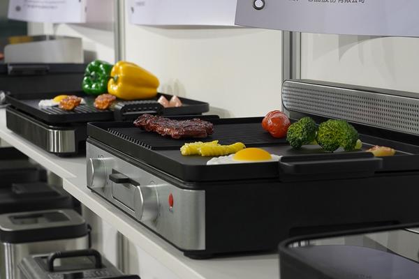 На выставке HouseTech Expo